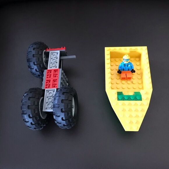 LEGO Parts and Pieces - Picture 12 of 12